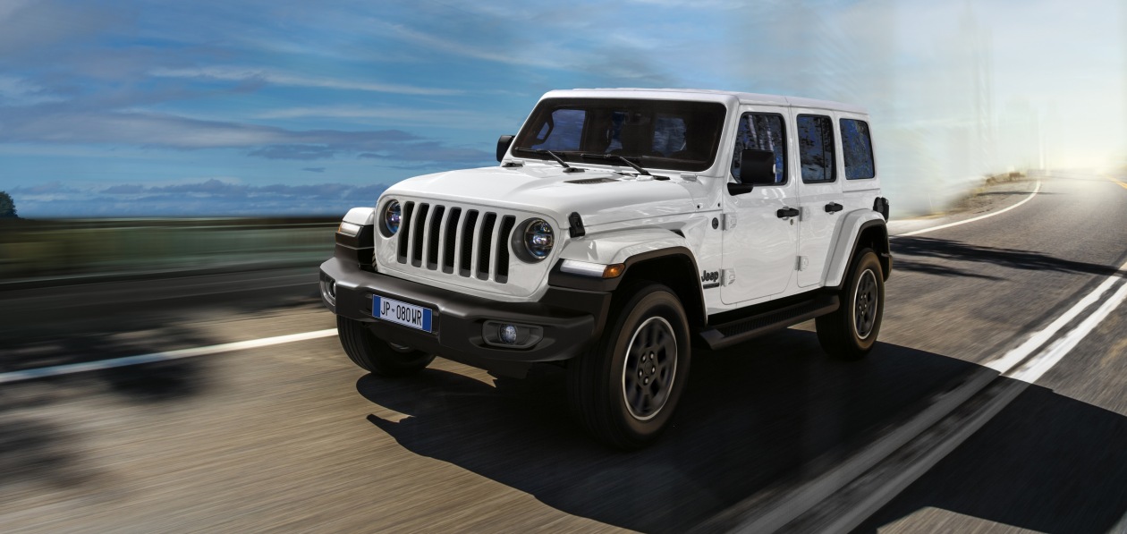 Jeep Wrangler в юбилейной спецверсии стал доступен в России